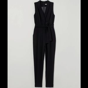 Sleeveless jumpsuit